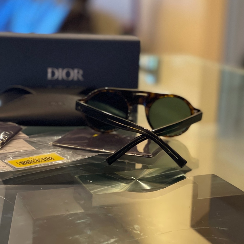 Dior sunglasses - Picture 5 of 12